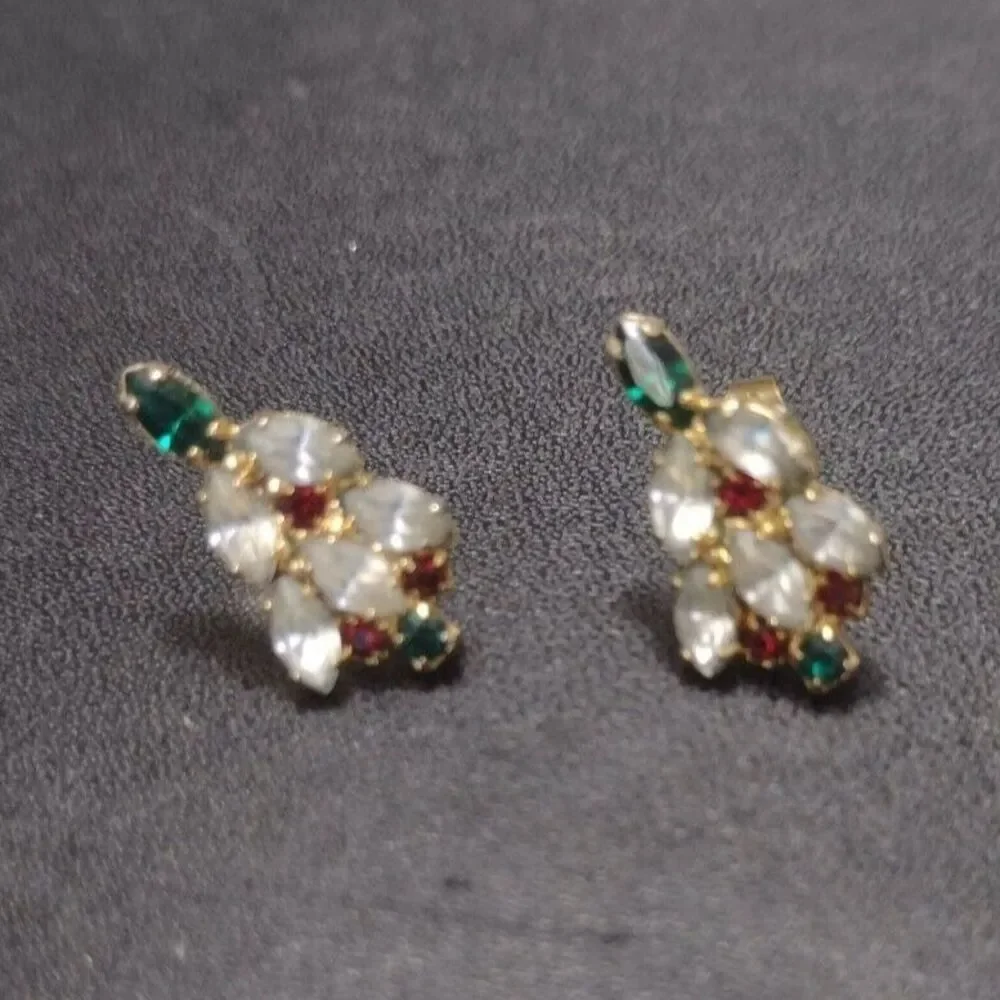 Vintage gold tone rhinestone holiday earrings tree dainty red green